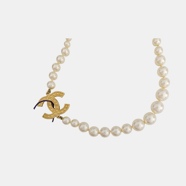 Metal White Necklace