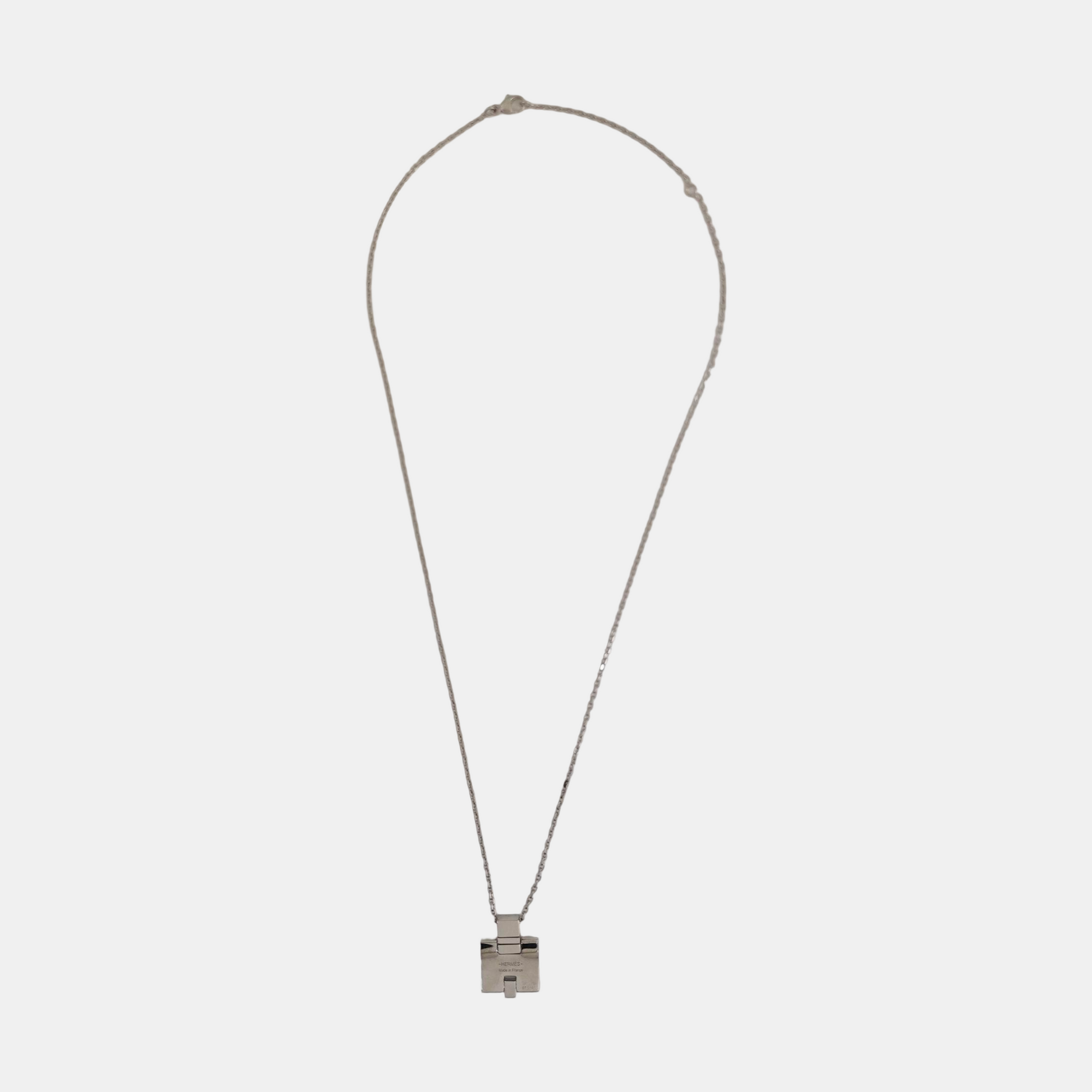 Eileen Metal Silver Necklace