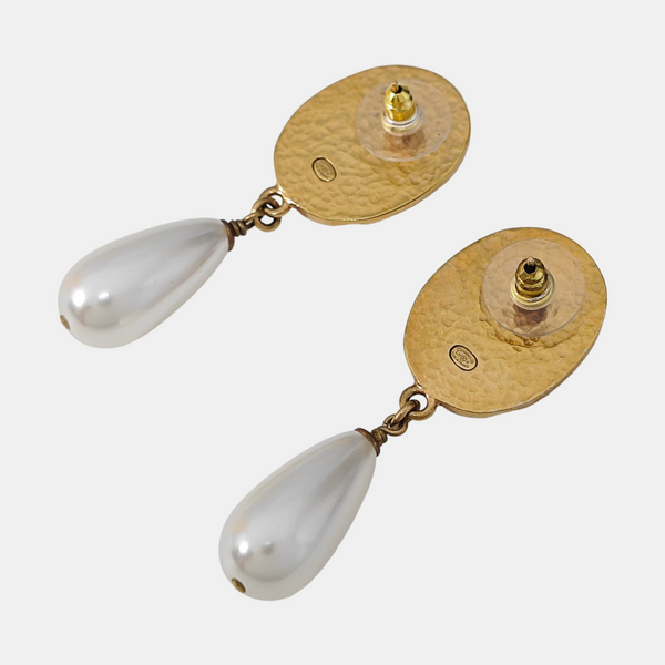 Metal Gold Stud Earrings