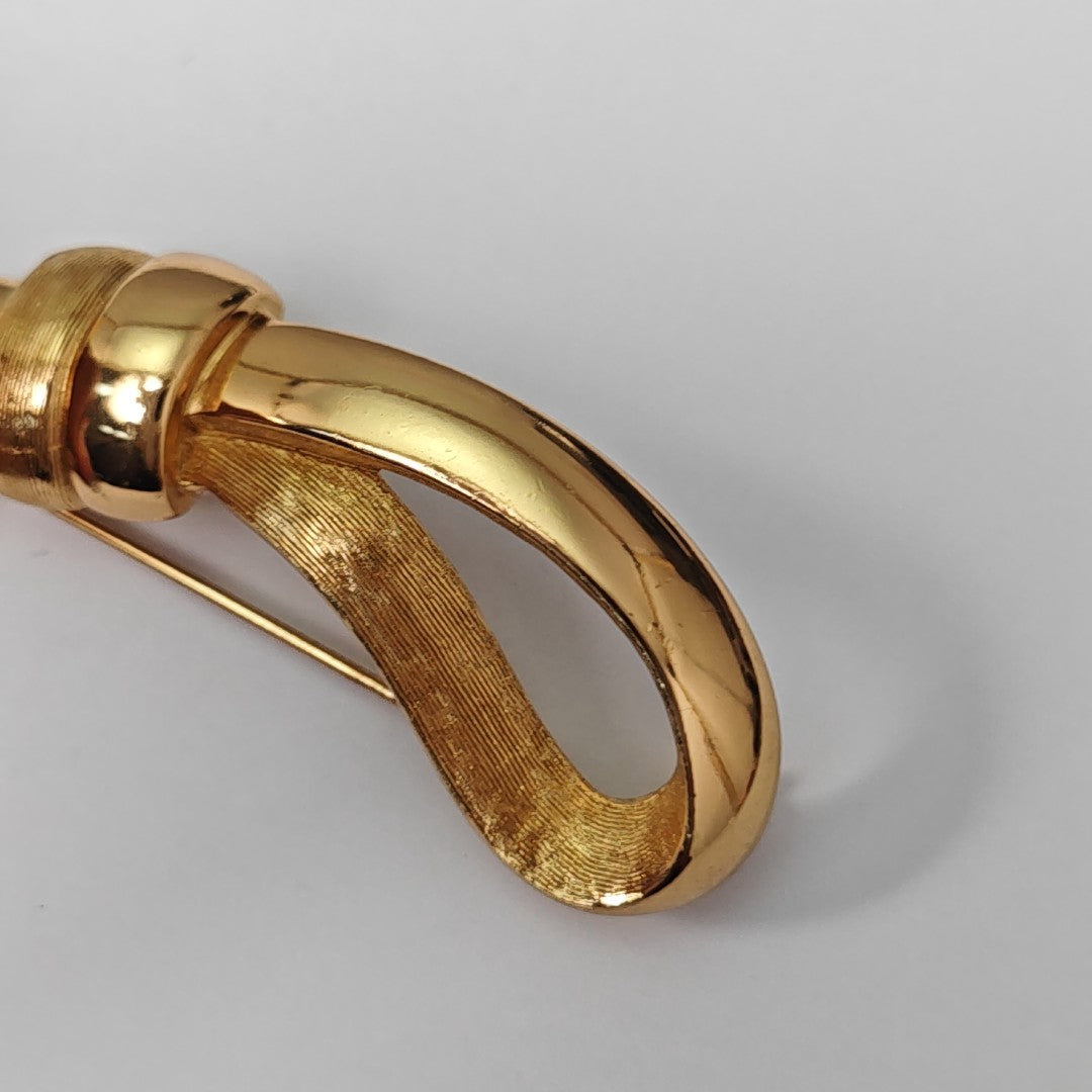 Twist Round Metal Gold Brooch