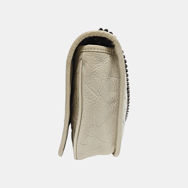 NIKI Mini Chevron, Piel de becerro acolchada Blanca