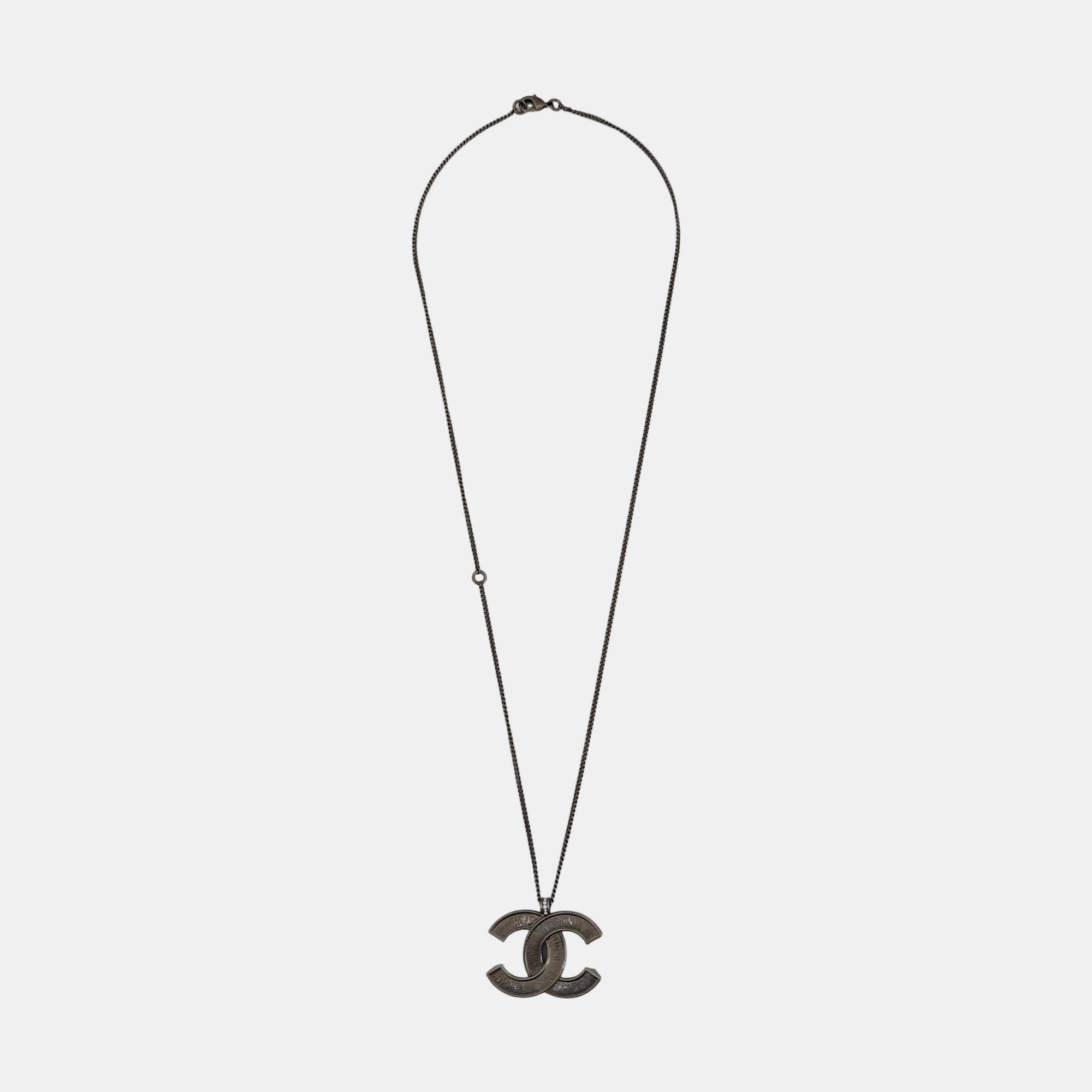Metal Black Necklace