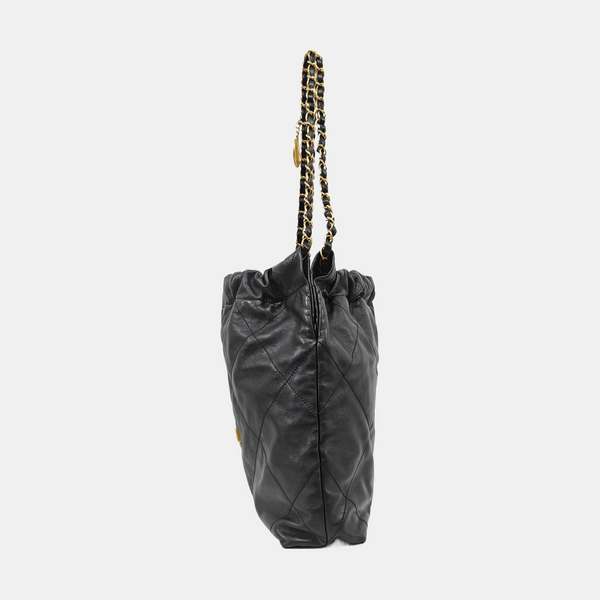 CHANEL 22 Small Quilted Calfskin Black