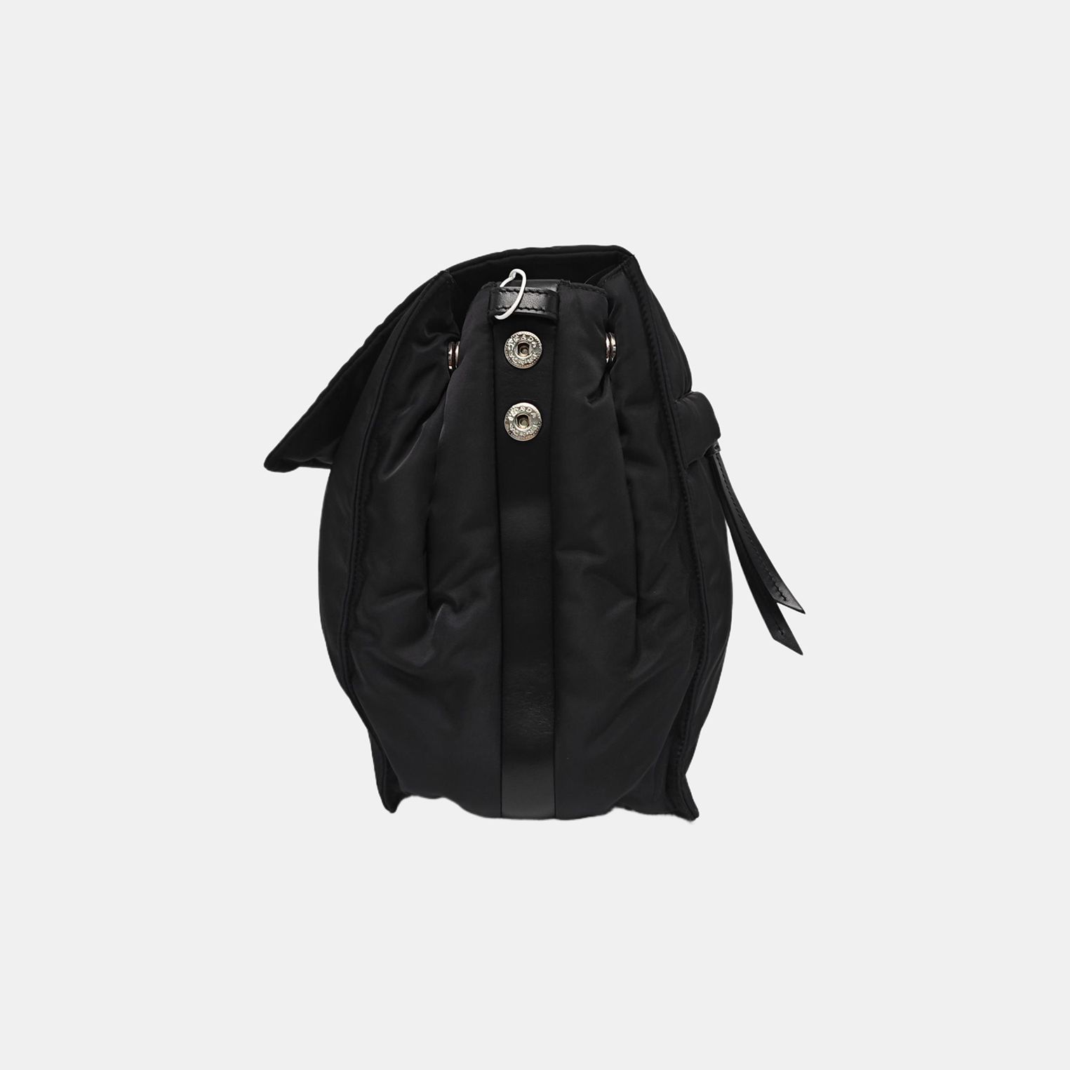 Invite Large Nylon Black