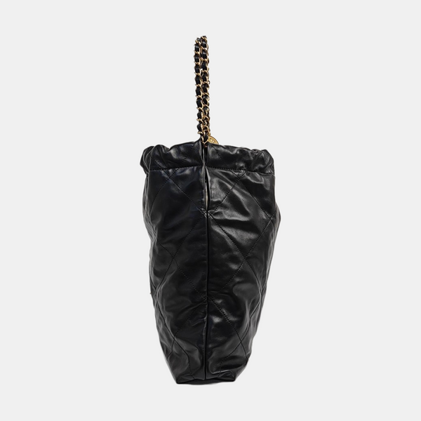 CHANEL 22 Medium Quilted Calfskin Black