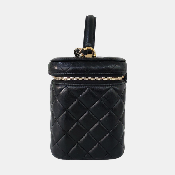 Authenticated pre-owned  VANITY CASE Quilted Lambskin Black - Shoulder Bag at Looply