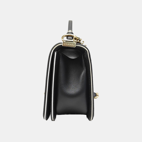 BOY CHANEL Medium Quilted Calfskin Black