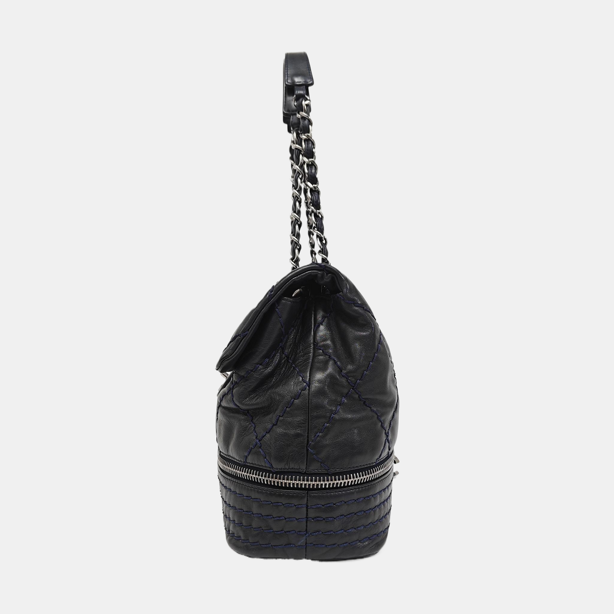 Quilted Lambskin Shoulder Bag Black