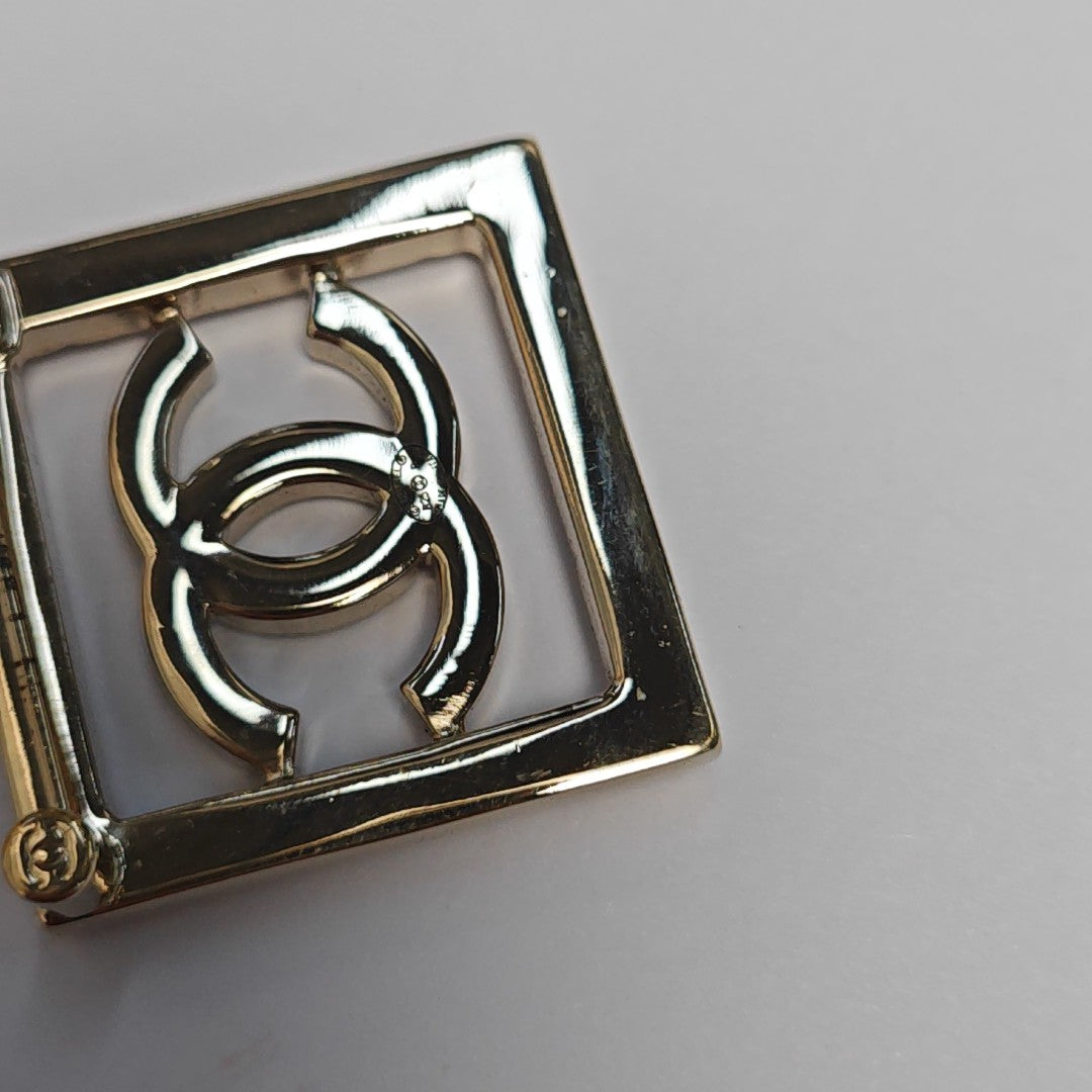 Metal Gold Brooch