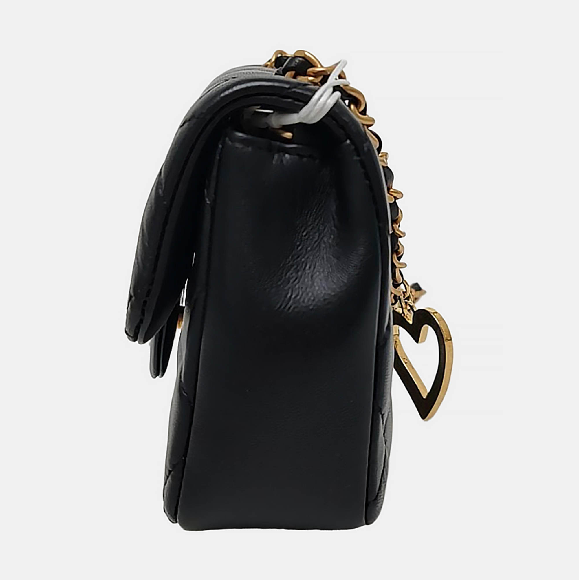 Authenticated pre-owned  CLASSIC FLAP Small Quilted Lambskin Black - Shoulder Bag at Looply