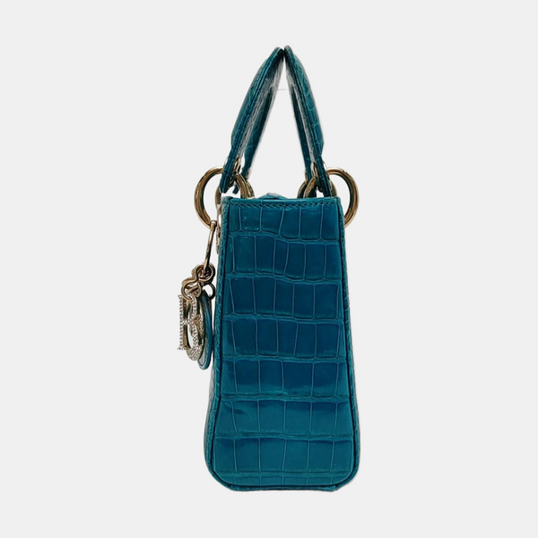 Crocodile Blue