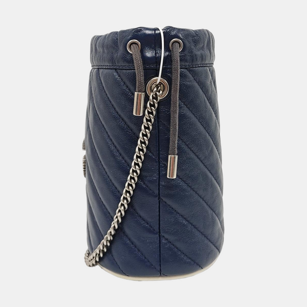 GG Marmont Minibolsa de piel acolchada azul