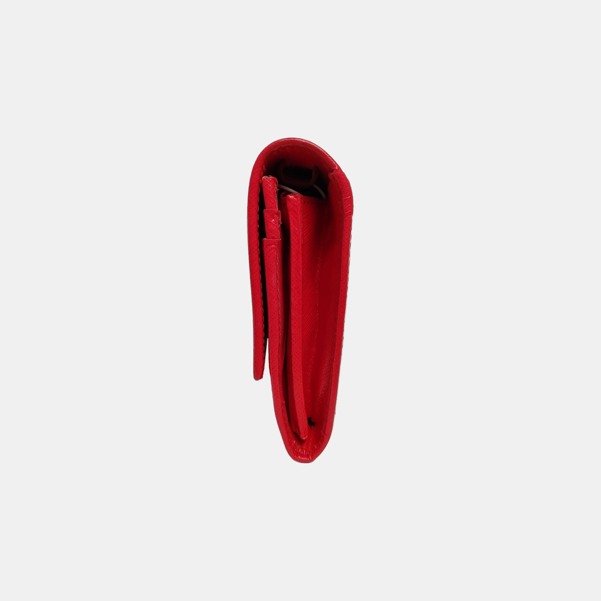 Authenticated pre-owned  Gancini Calfskin Red - Shoulder Bag at Looply