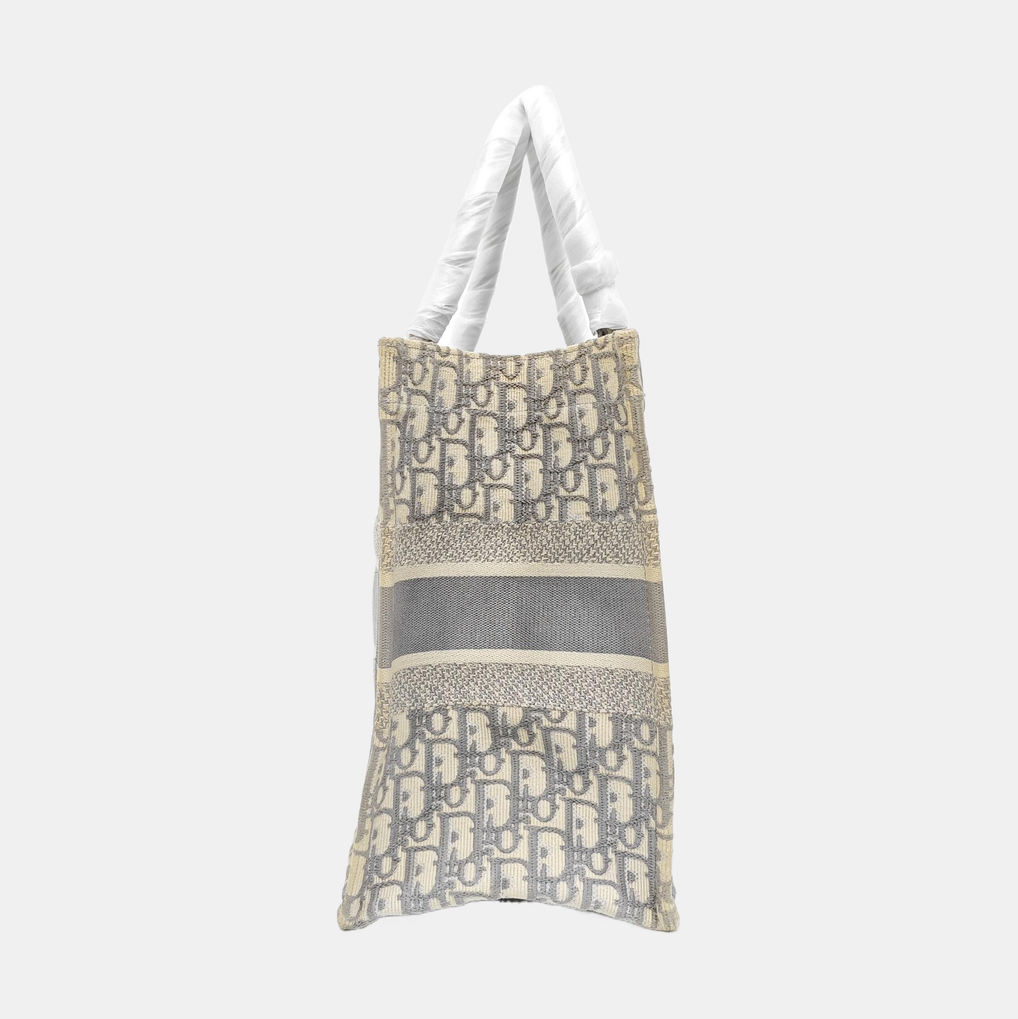 Book Tote Medium Oblique Canvas White