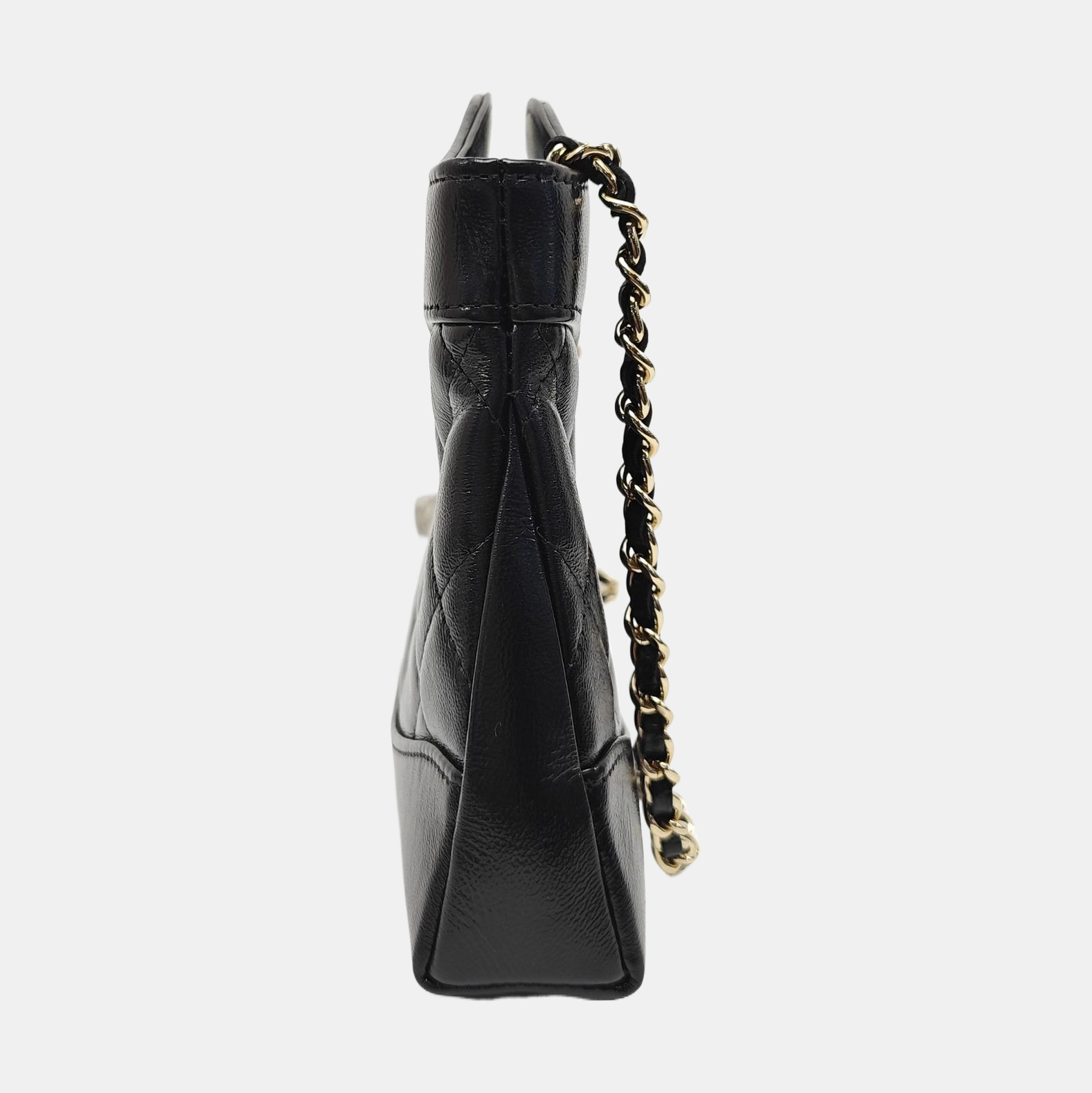 CHANEL 31 Quilted Waxed Cafskin Black