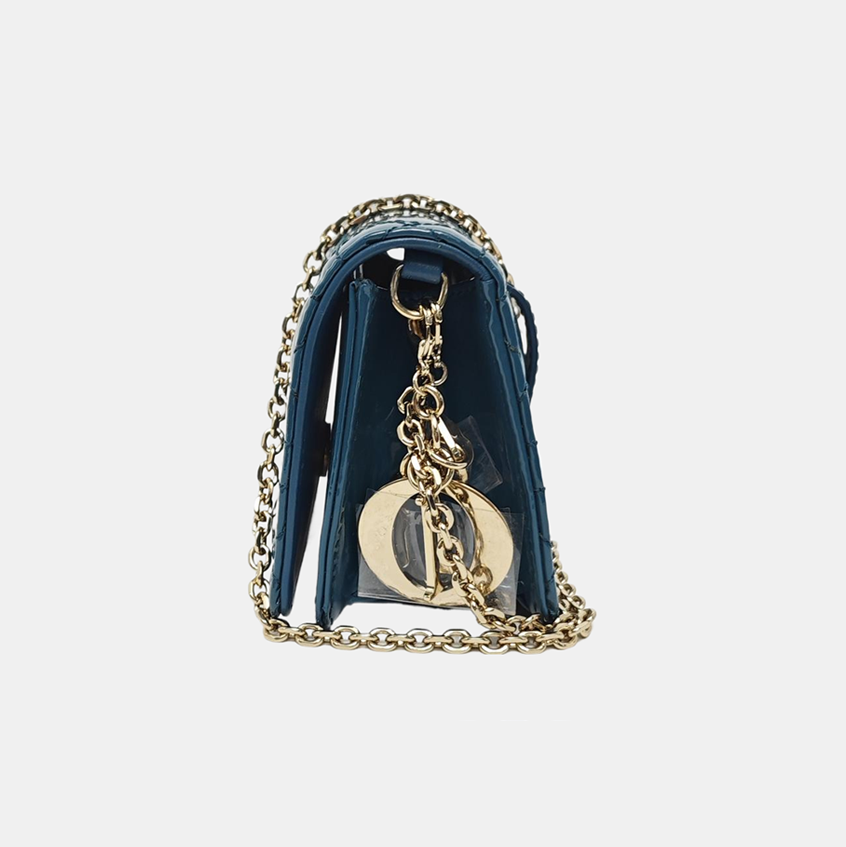 Authenticated pre-owned  Lady Dior Nano Cannage Patent Leather Green - Shoulder Bag at Looply