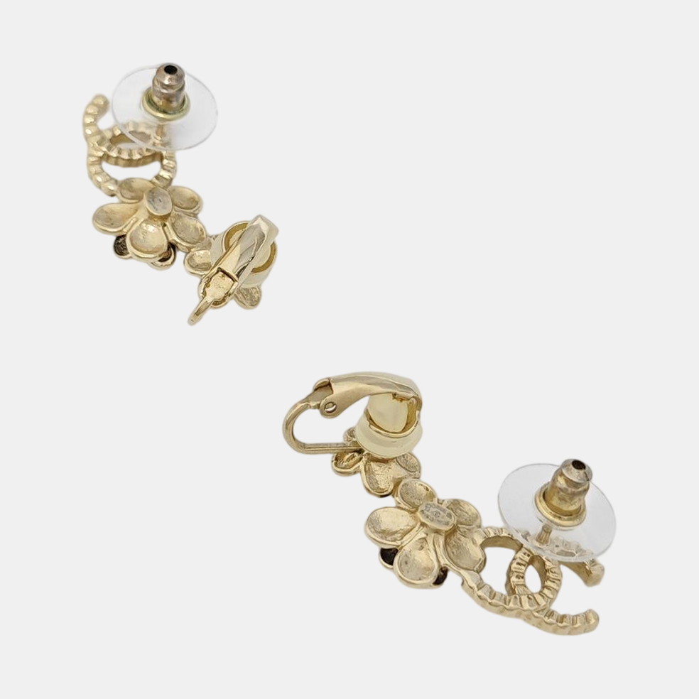 Metal Gold Stud Earrings