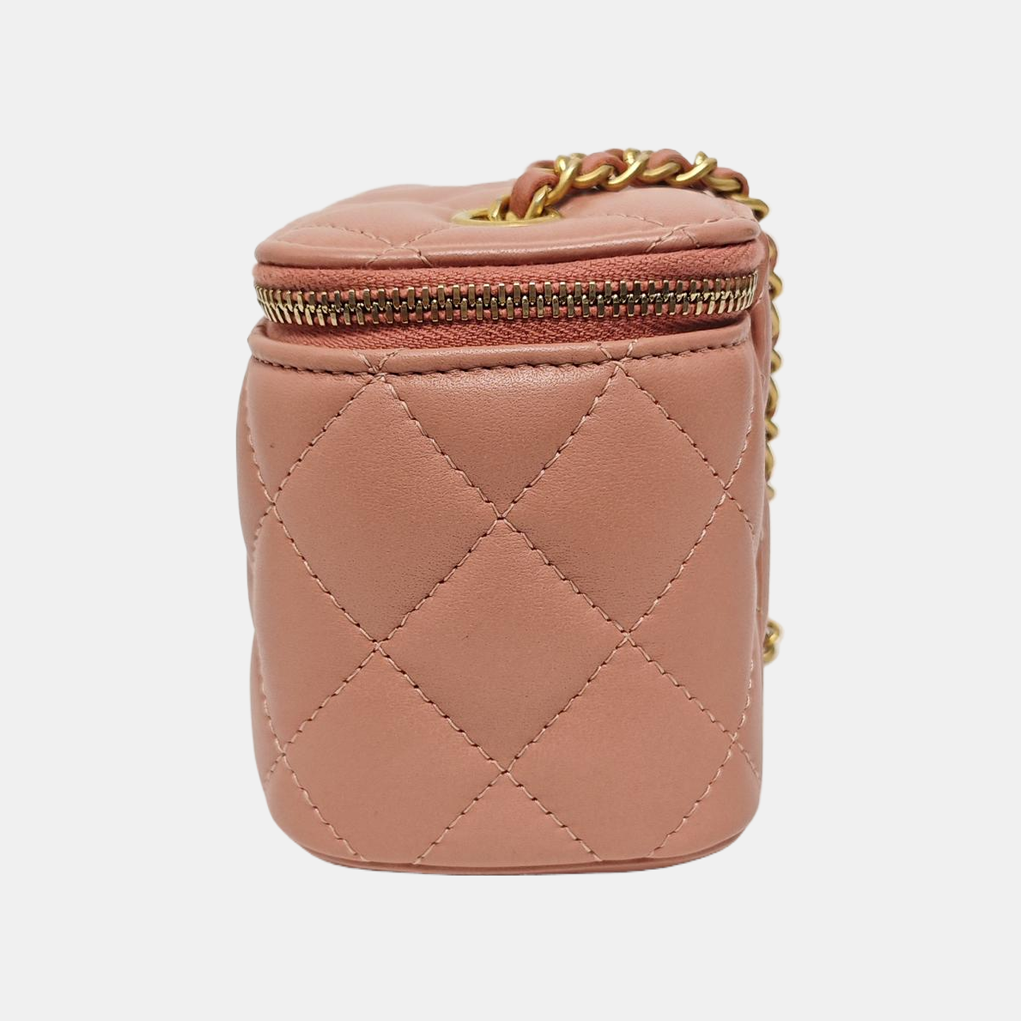 Authenticated pre-owned  VANITY CASE Quilted Lambskin Pink - Crossbody Bag at Looply