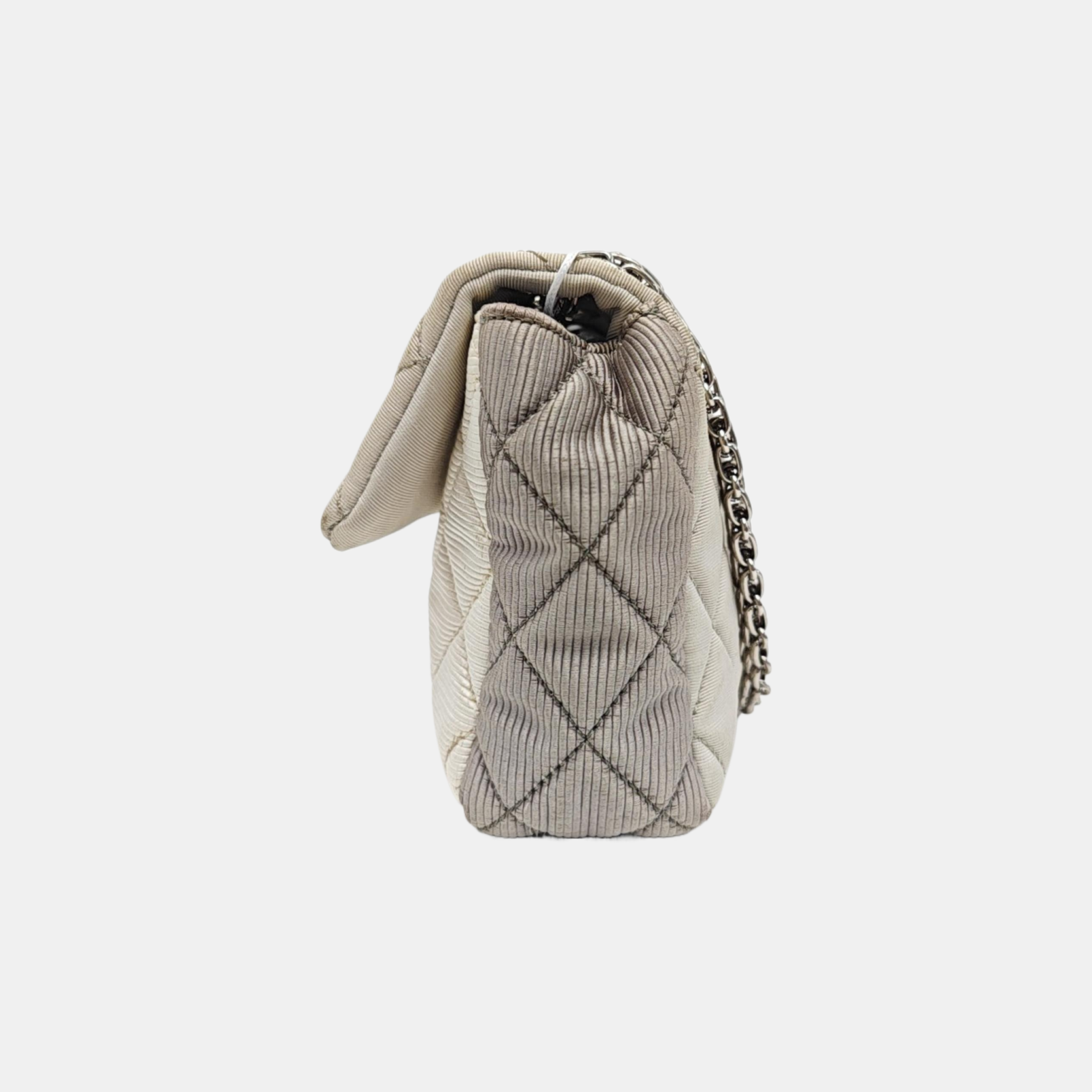 2.55 225 Quilted Fabric White