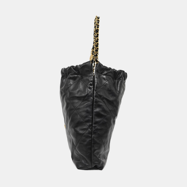 CHANEL 22 Medium Quilted Calfskin Black