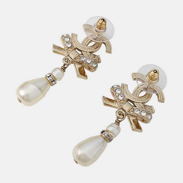 Metal Gold Stud Earrings