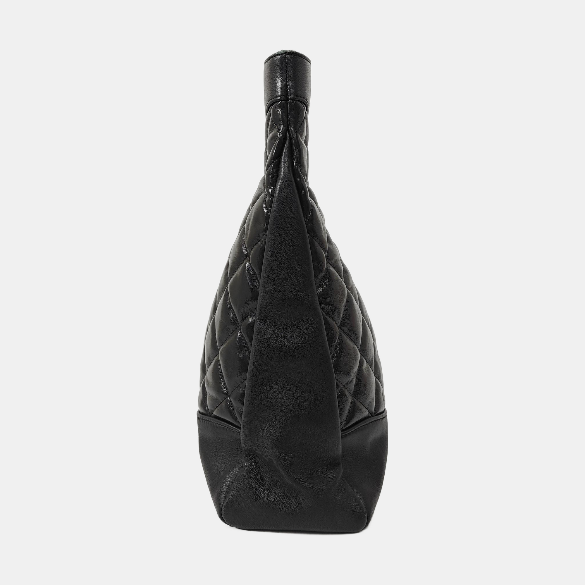 CHANEL 31 Small Quilted Calfskin Black