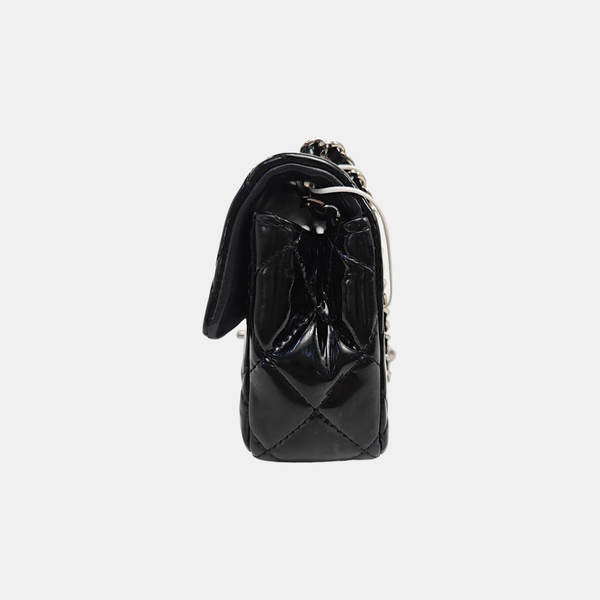 CLASSIC FLAP Super Mini Quilted Patent Leather Black