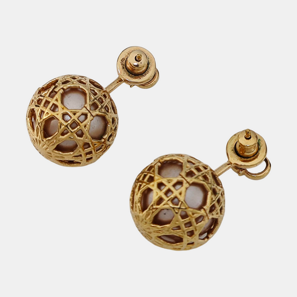 Metal Gold Stud Earrings