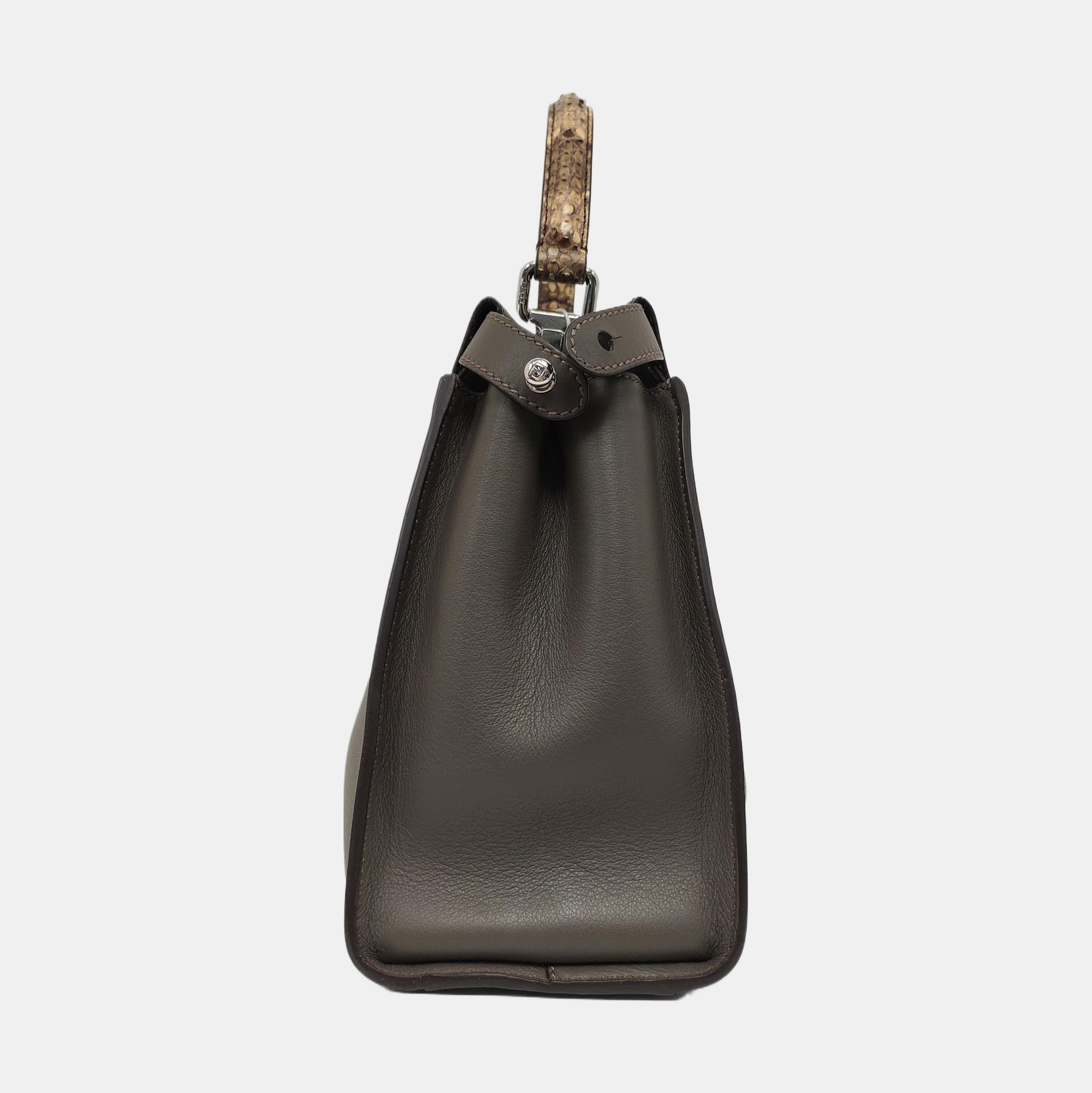 Authenticated pre-owned  Peekaboo Calfskin Gray - Shoulder Bag at Looply