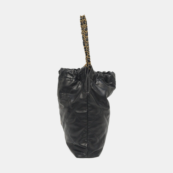 CHANEL 22 Medium Quilted Calfskin Black