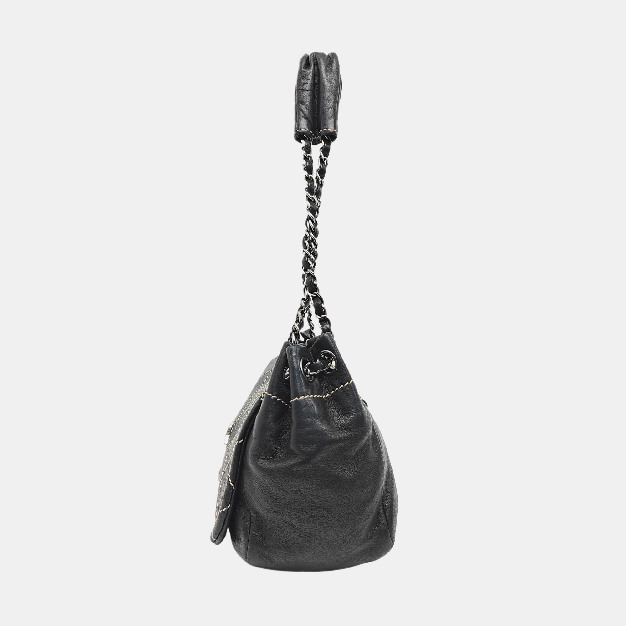 Quilted Lambskin Shoulder Bag Black