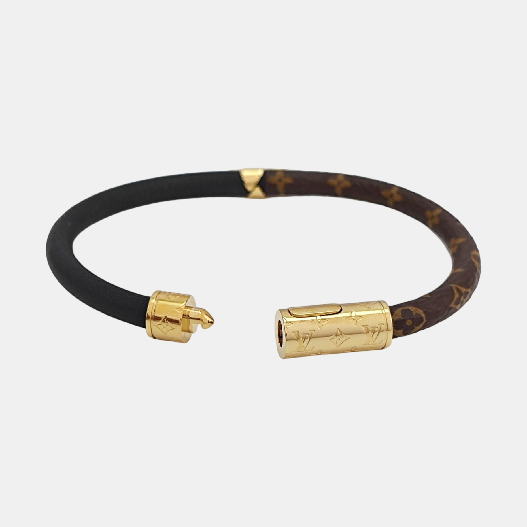 DAILY CONFIDENTIAL Leather Brown Bangle