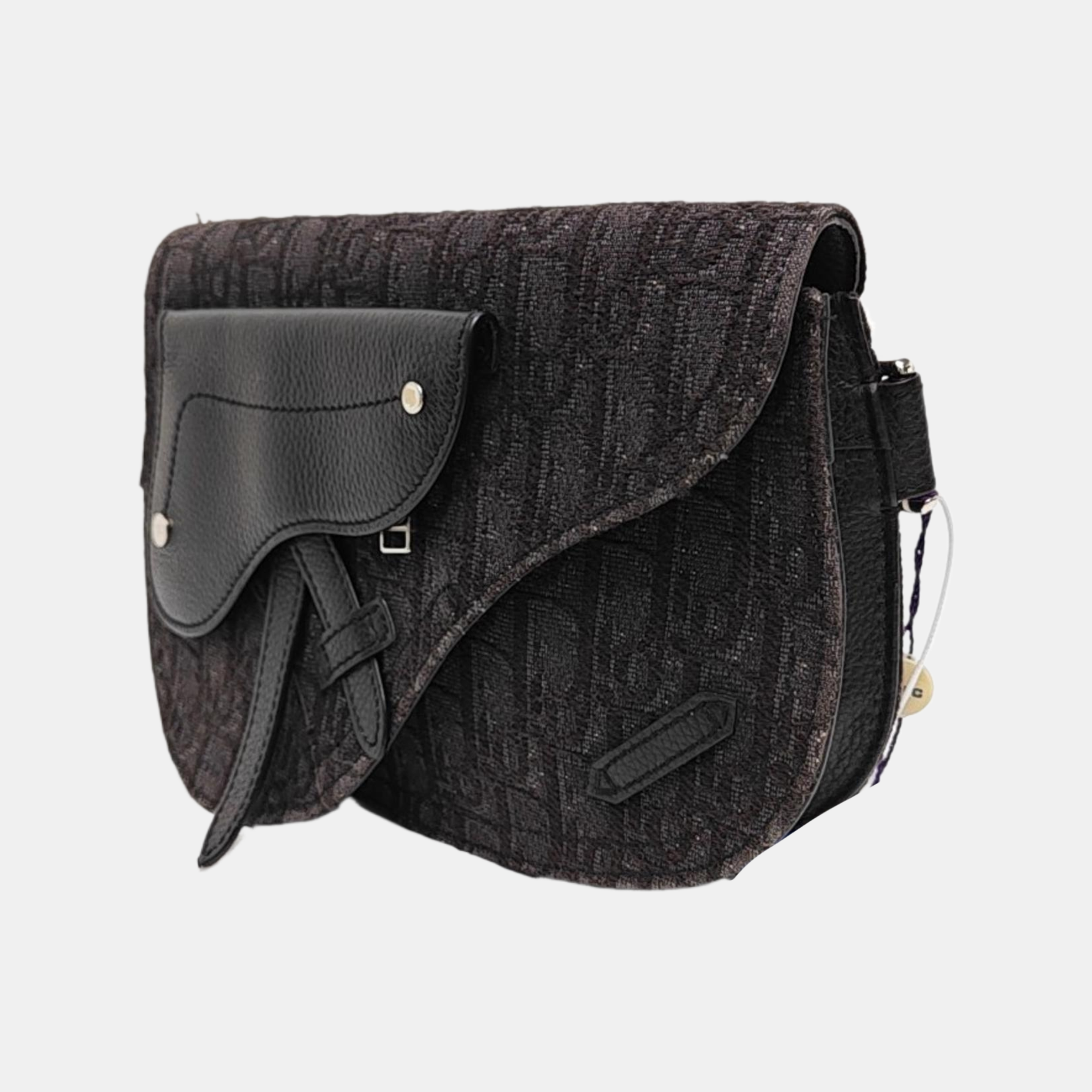 Saddle Medium Oblique Canvas Black