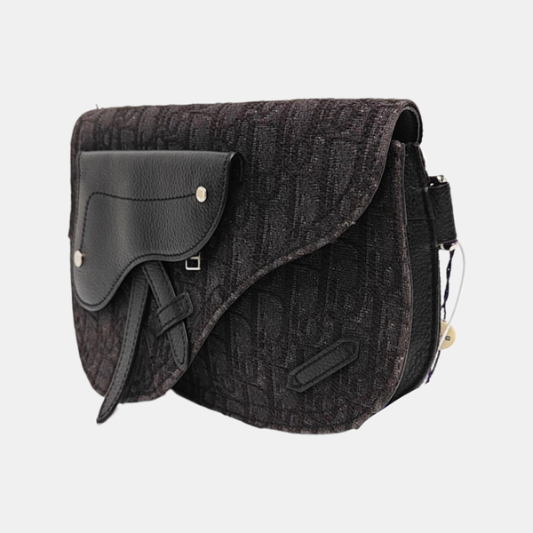 Saddle Medium Oblique Canvas Black