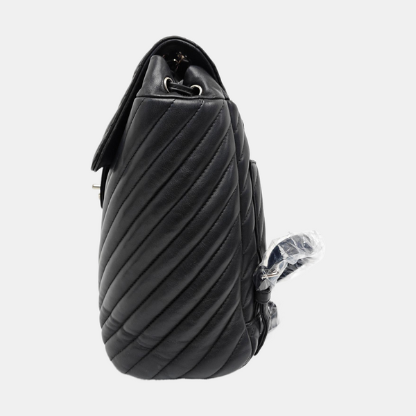 URBAN SPIRIT Small Chevron Calfskin Black