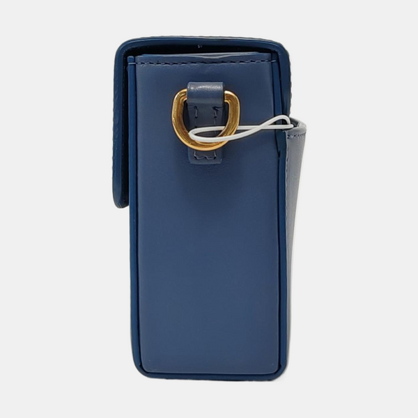 Authenticated pre-owned  30 Montaigne Calfskin Blue - Shoulder Bag at Looply
