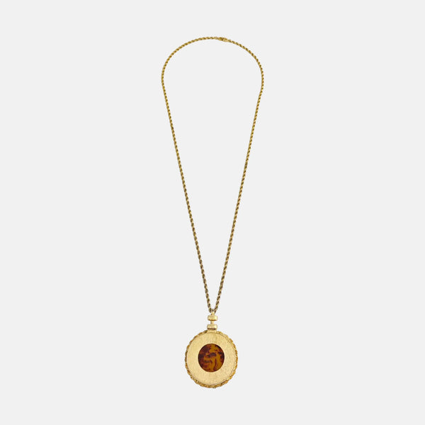 Collar de oro de metal