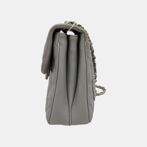 Authenticated pre-owned  CLASSIC FLAP Quilted Grained Calfskin Grey - Shoulder Bag at Looply