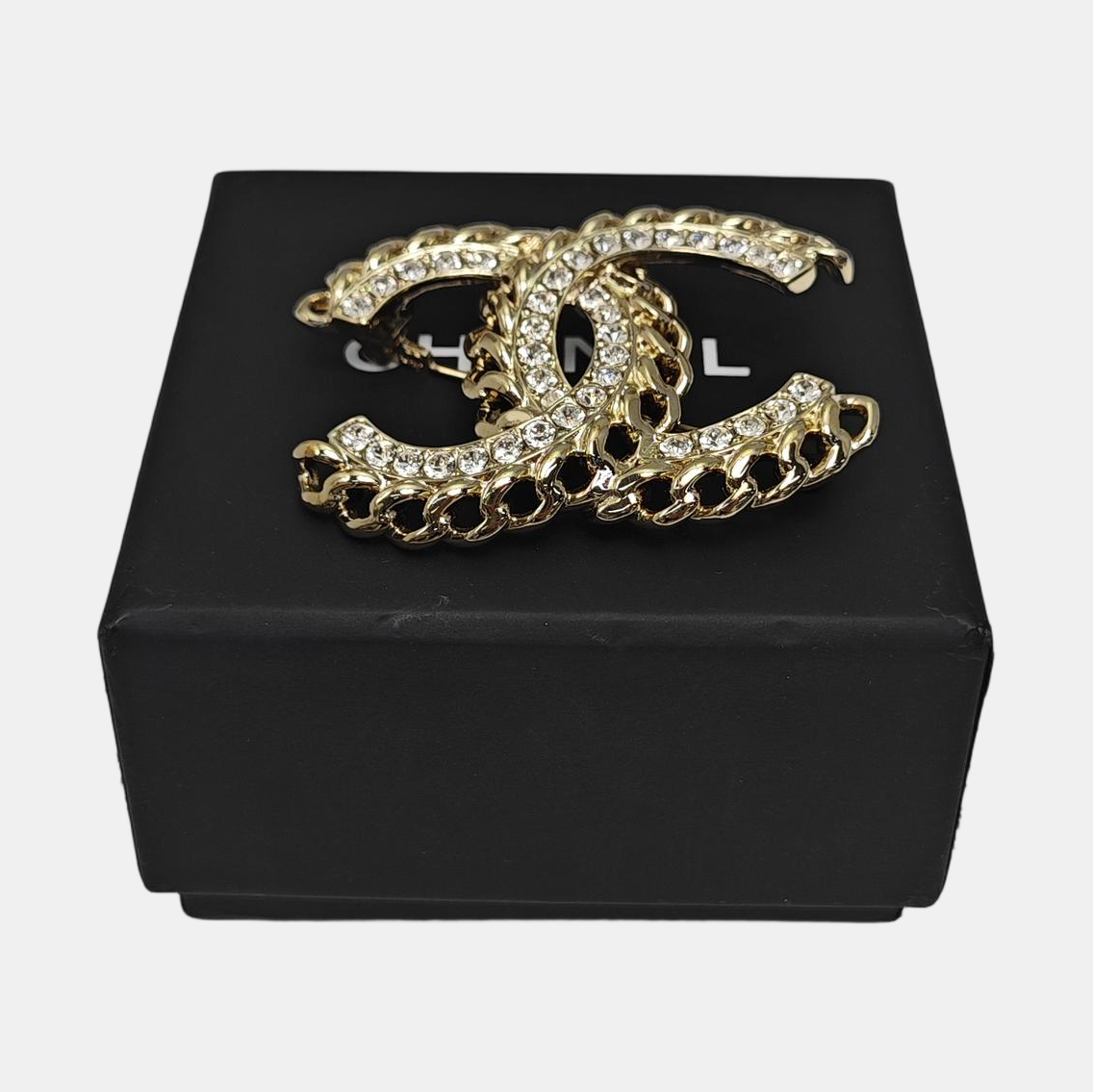 CC Logo Metal Gold Brooch