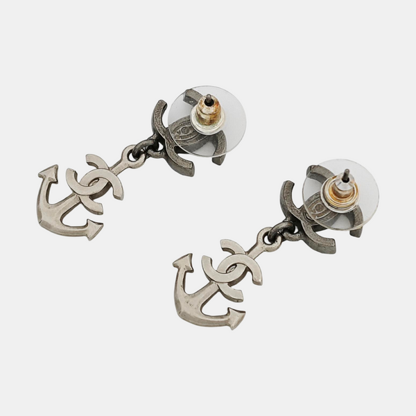 Metal Silver Stud Earrings