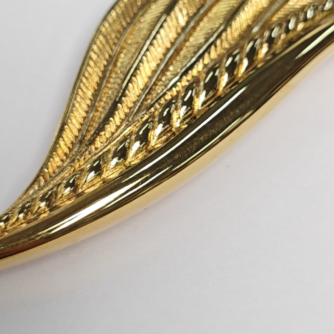 Twist Round Metal Gold Brooch