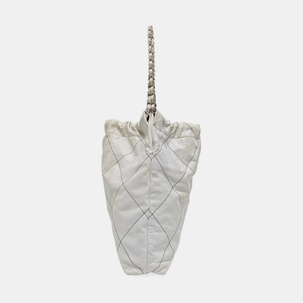 CHANEL 22 Medium Quilted Calfskin White