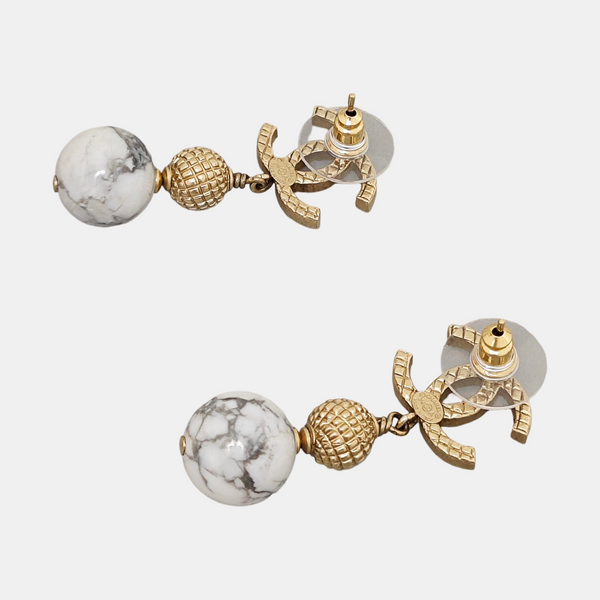 Metal Gold Stud Earrings