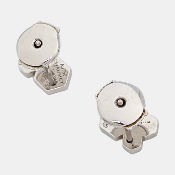 Bee My Love 18k White Gold Silver Stud Earrings