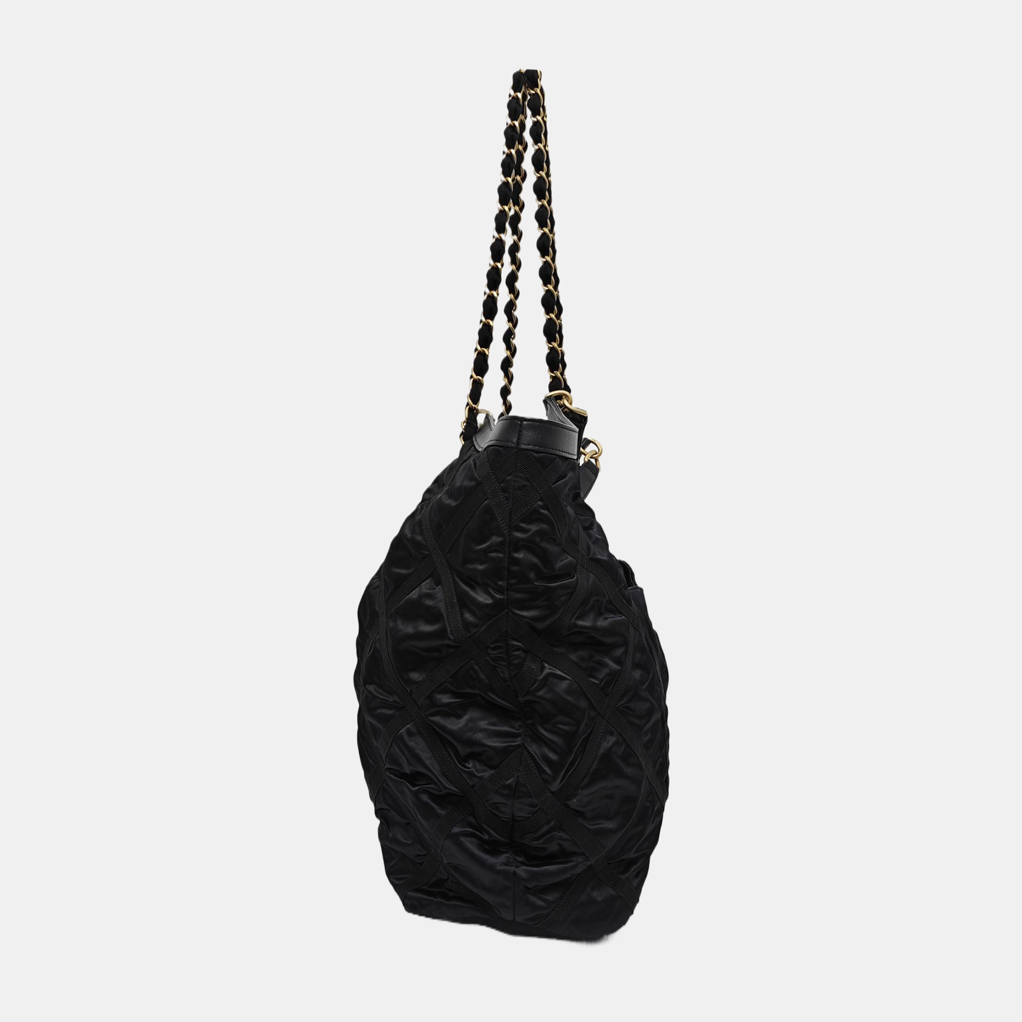 Quilted Nylon Medium Black