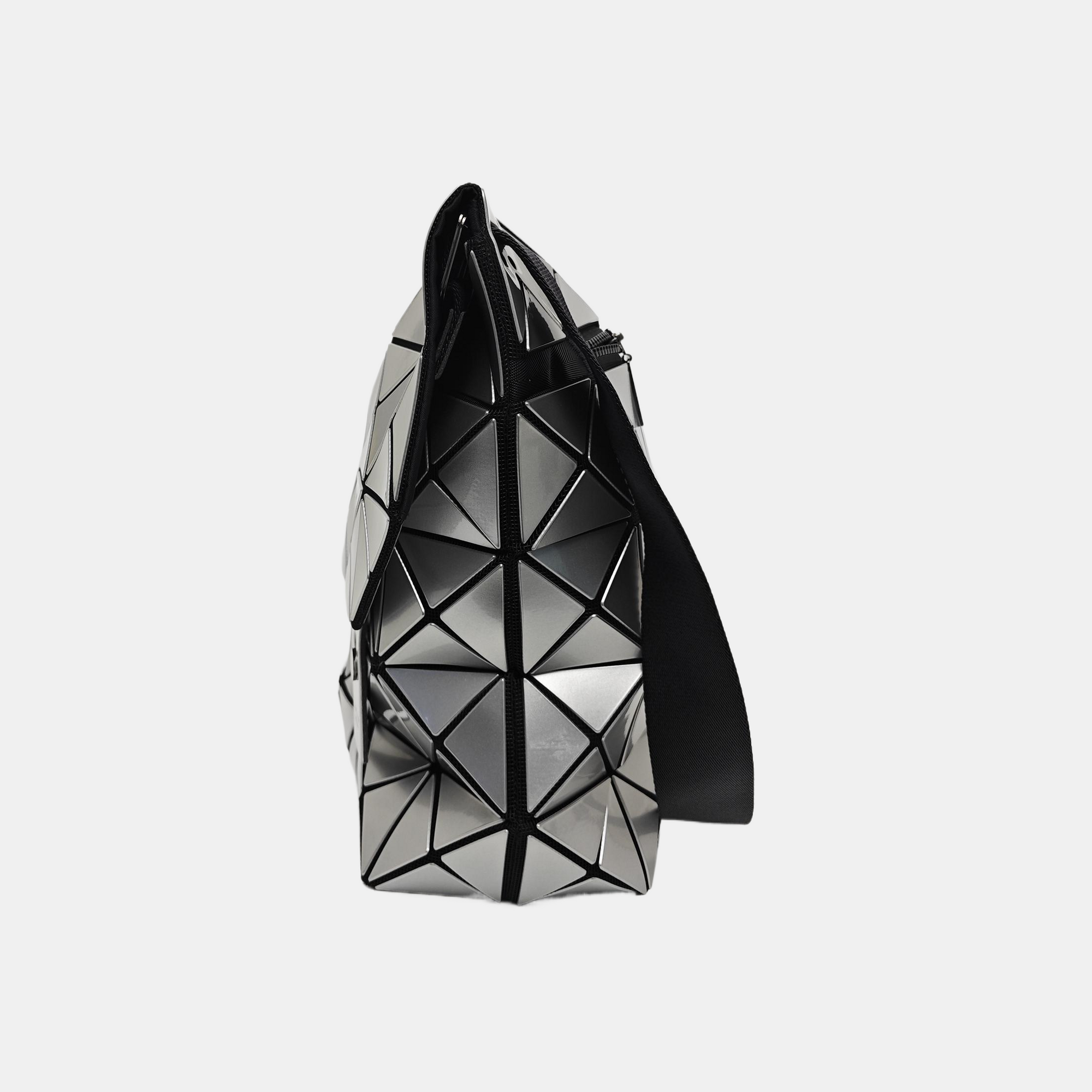 Special Material Shoulder Bag Silver