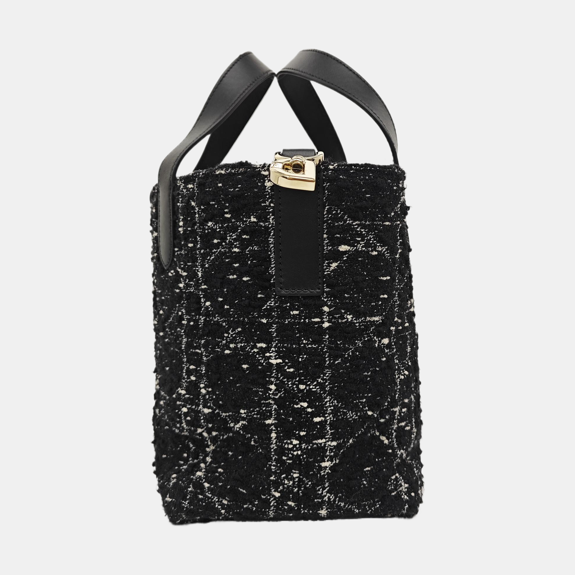 Toujours Small Cannage Wool Black