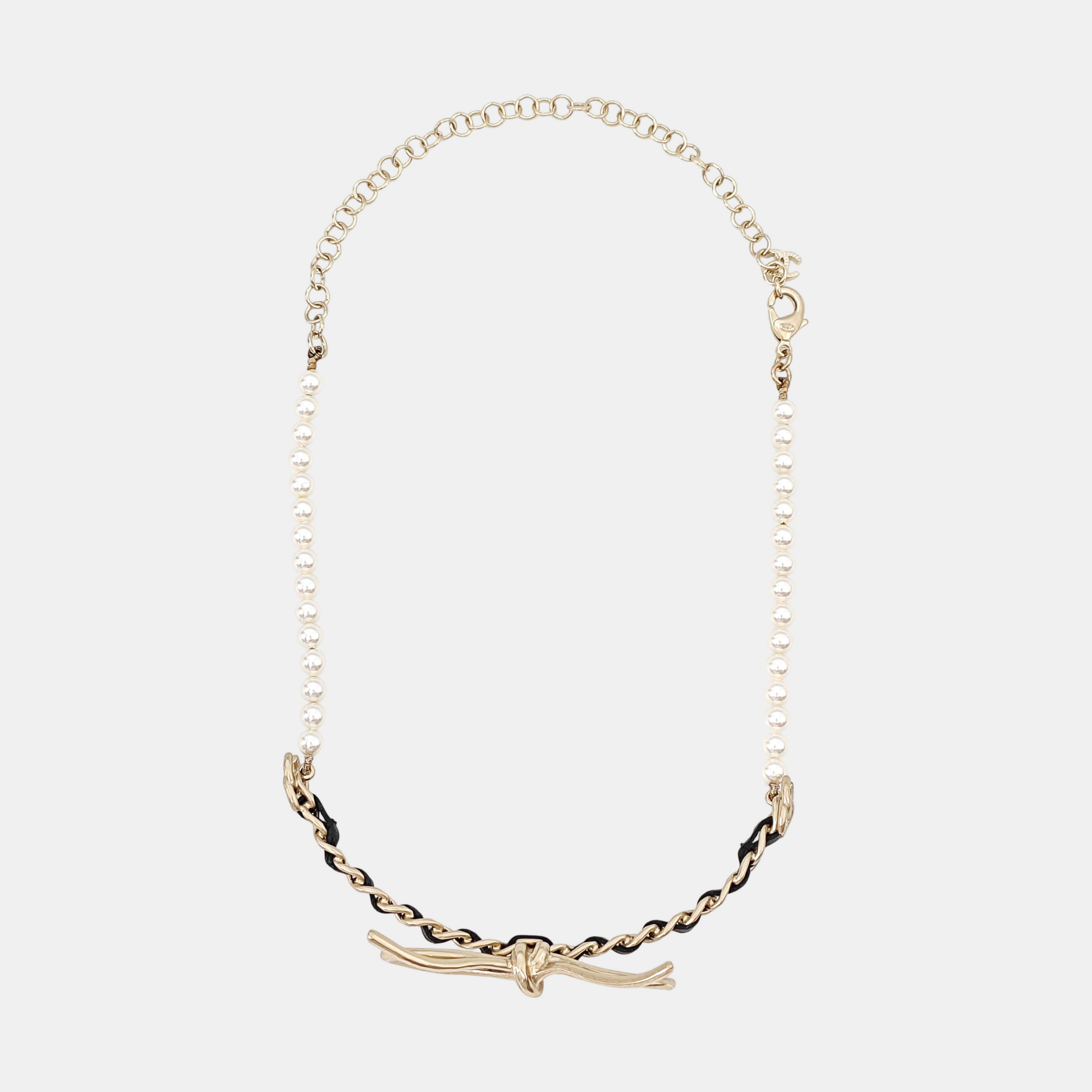 Metal White Necklace