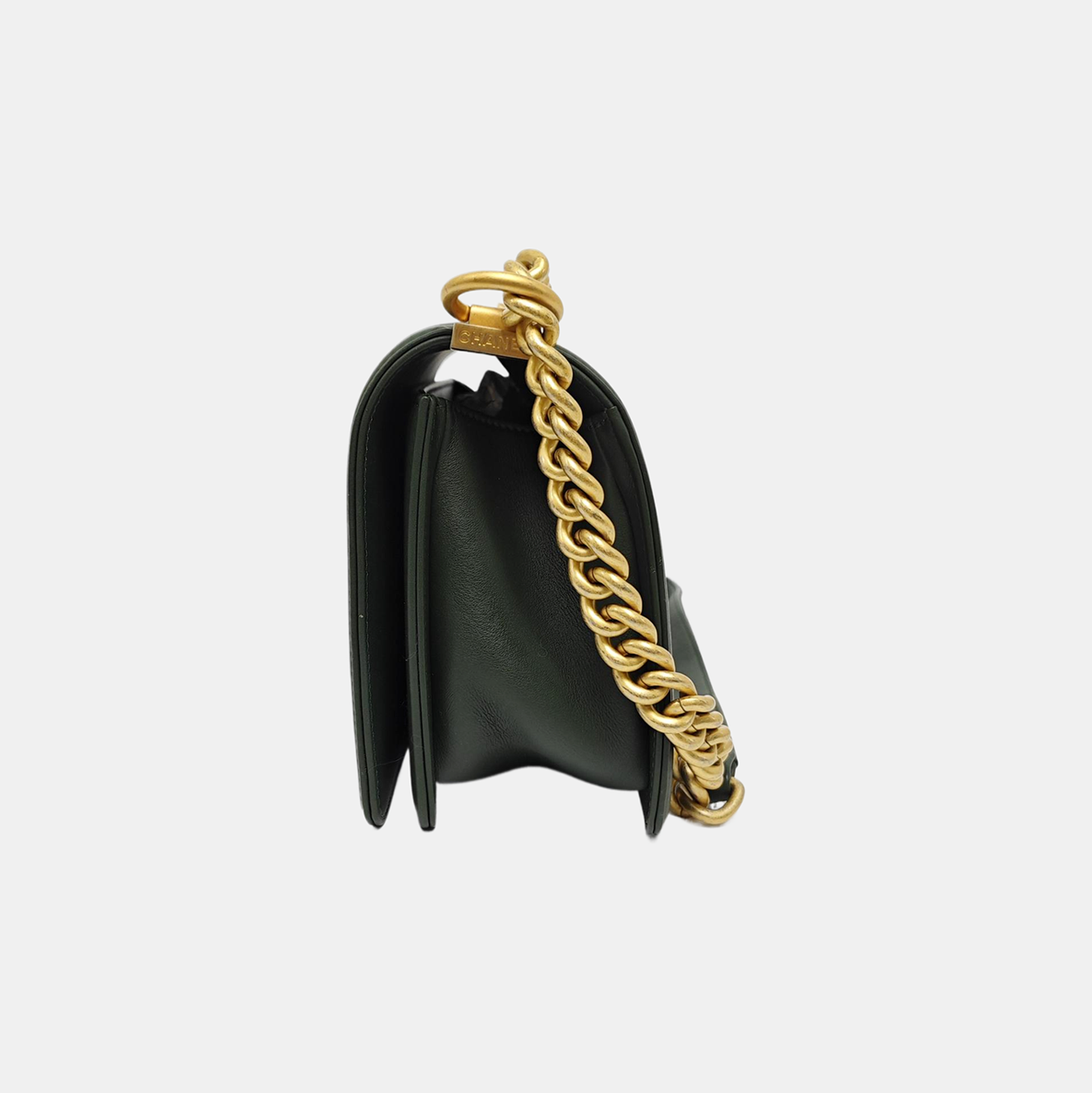 Authenticated pre-owned  BOY CHANEL Medium Chevron, Quilted Calfskin Green - Shoulder Bag at Looply