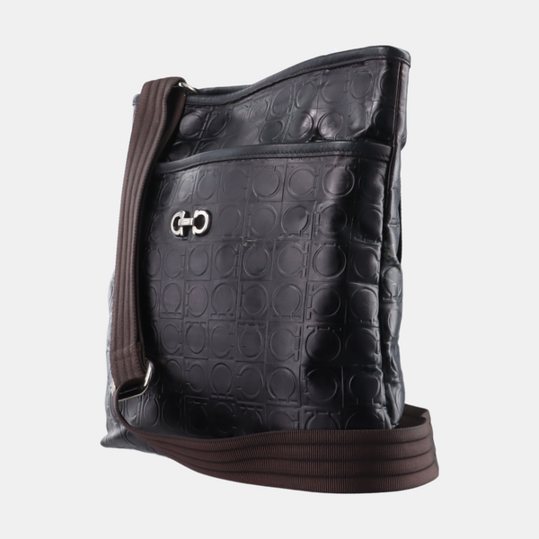 Medium Leather Black